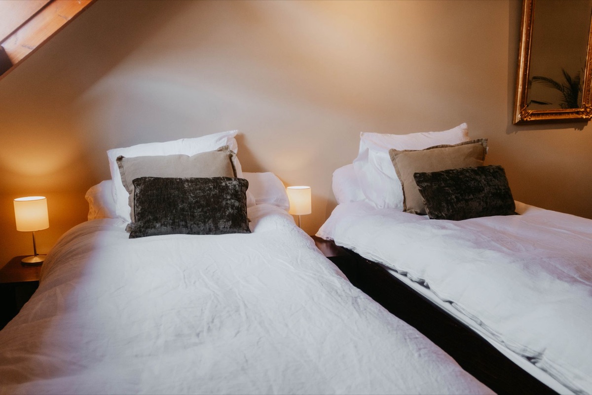 Bed De Linnenkamer B&B Tilburg