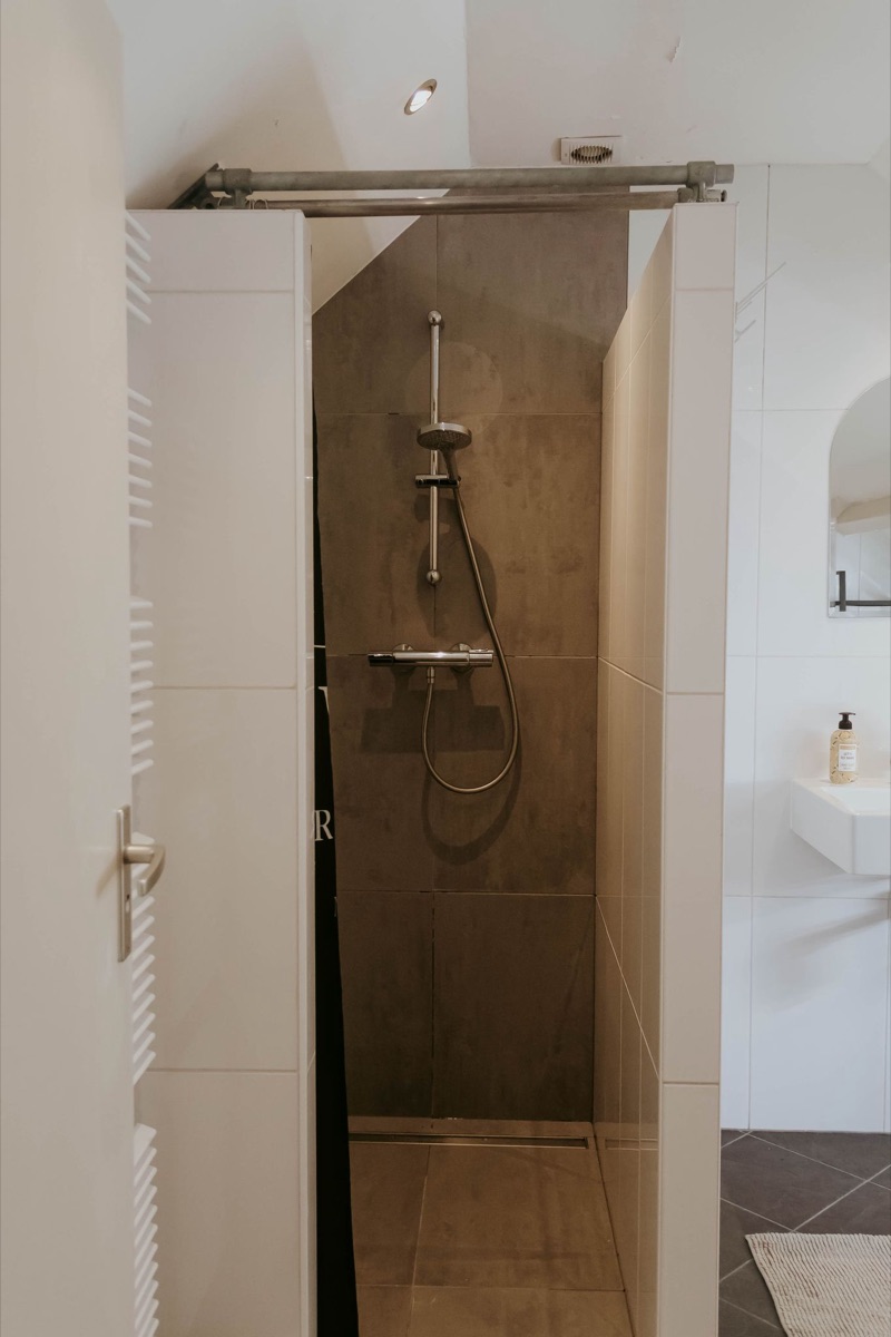 Douche De Linnenkamer B&B Tilburg